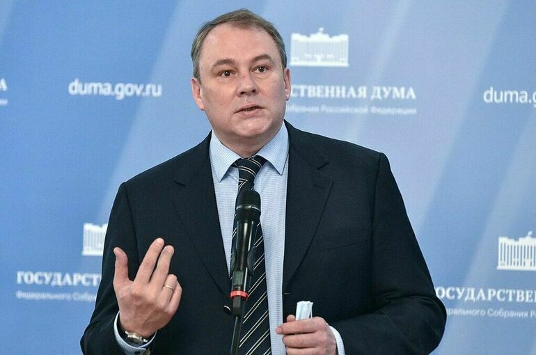 Толстой считает, что новый закон позволит школьникам отказаться от репетиторов