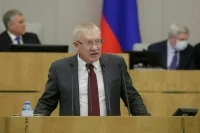 Морозов предложил депутатам проводить опросы на местах