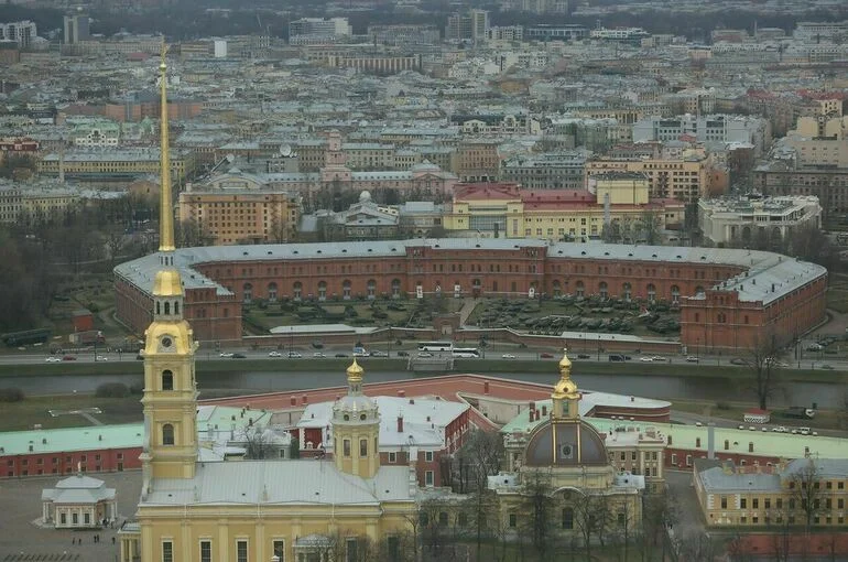 Синоптик спрогнозировал дождливое начало недели в Петербурге