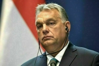 Вучич вручил Орбану высшую государственную награду Сербии