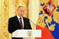 Путин пообещал поддержку послам в инициативах по упрочению двусторонних отношений