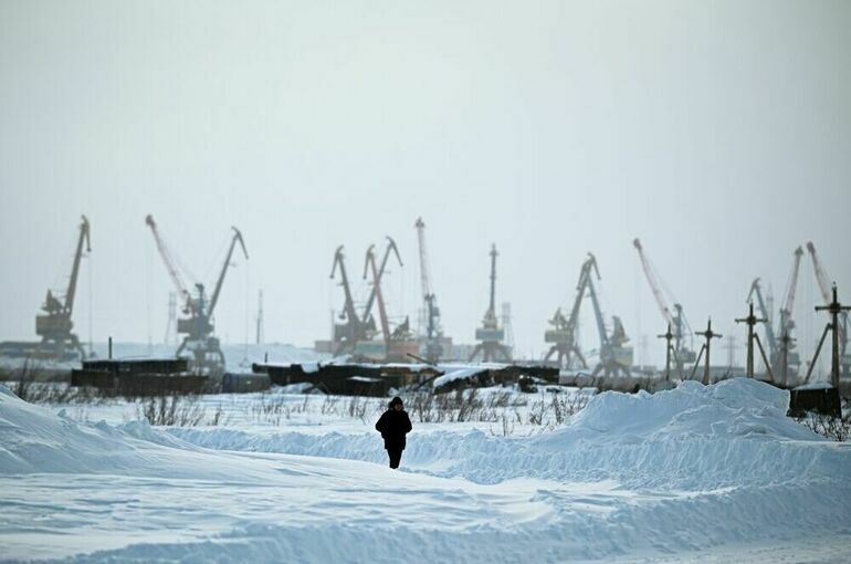 Иностранные военные корабли будут просить разрешения на проход по Севморпути