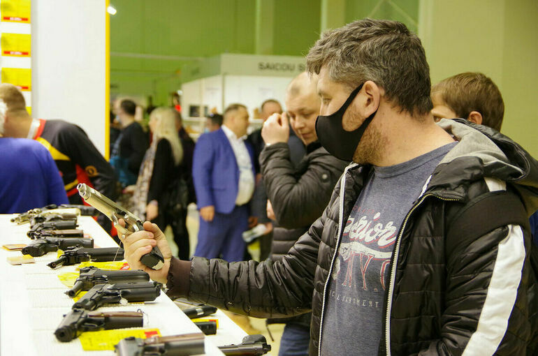 Разработчикам бронежилетов хотят упростить приобретение оружия