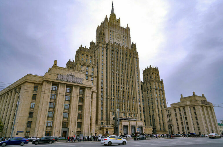 В МИД РФ заявили, что Москва никому не угрожает ядерным оружием