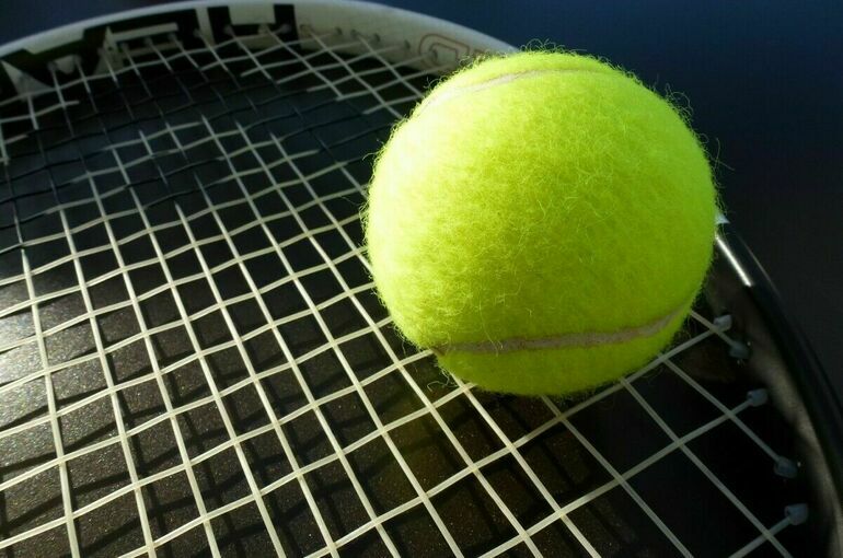 Россиянка Самсонова вышла в финал теннисного турнира в Токио