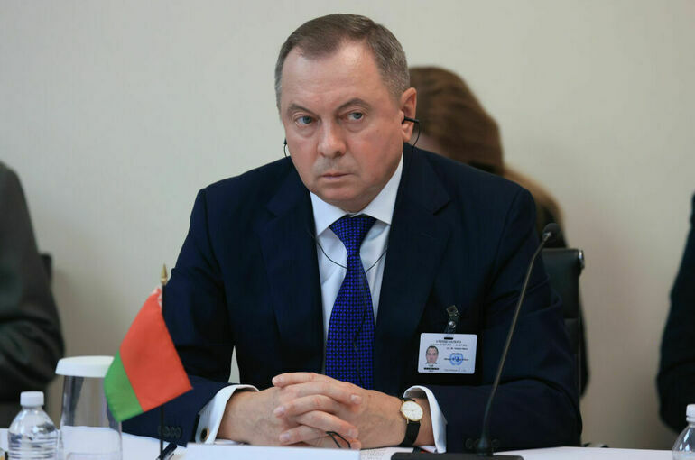 Макей заявил, что Белоруссия пока не нуждается в российских военных базах