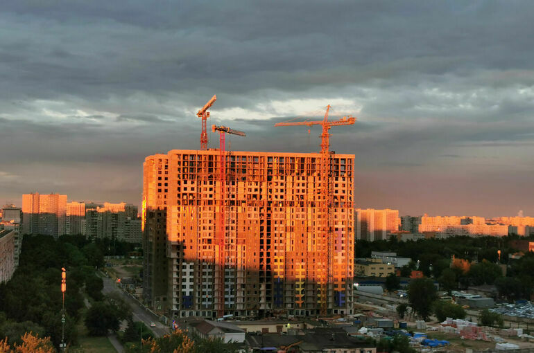 Пахомов анонсировал внесение законопроекта о сертификатах для обманутых дольщиков