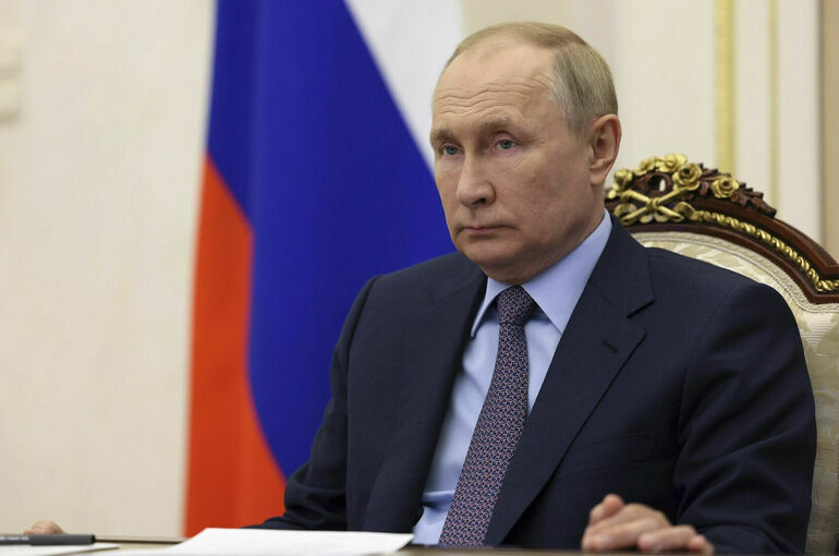 Путин поручил разместить в Москве правление движения детей и молодежи