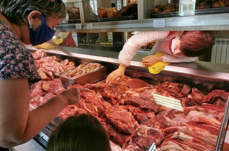 Сенатор Савченко предложил запретить импорт мяса в Россию