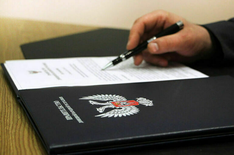В ДНР и ЛНР ратифицировали договоры о вхождении в состав России