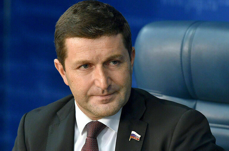 Депутат Гладких рассказал, когда восстановят коммунальную инфраструктуру в Донбассе