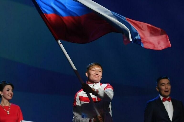 Боксеры из России смогут выступать под национальным флагом