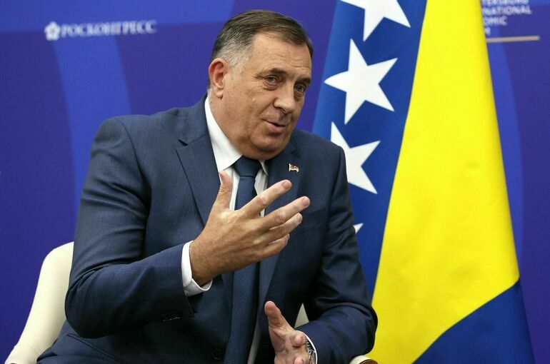 Додик: Запад должен уважать стремление боснийских сербов сотрудничать с РФ