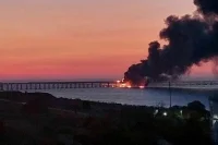 На Крымском мосту произошел подрыв грузового автомобиля