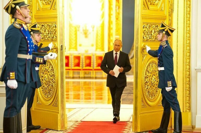 Путин в Петербурге встретится с президентом ОАЭ