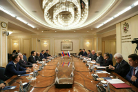 Матвиенко провела встречу с главой Национального собрания Армении
