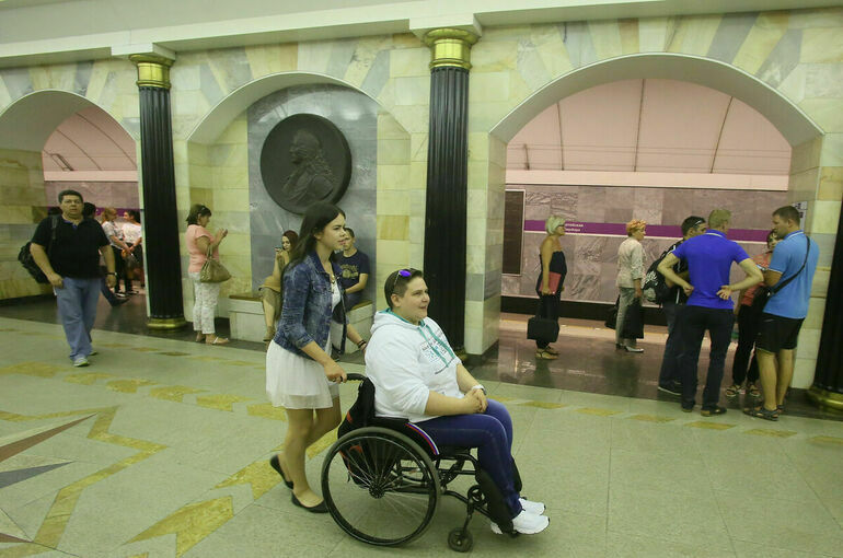 Петербургские депутаты просят кабмин проиндексировать выплаты по уходу за инвалидами