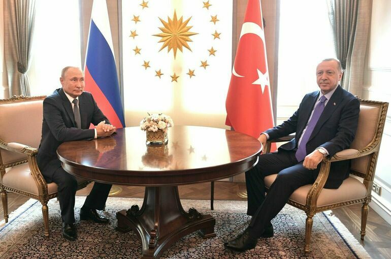 Путин рассказал Эрдогану об идее создания газового хаба в Турции