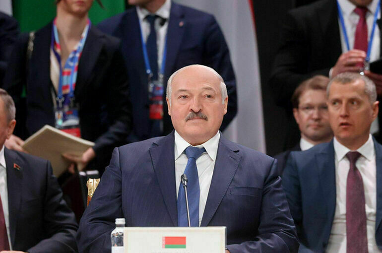 Лукашенко заявил, что в Белоруссии введен режим повышенной террористической опасности