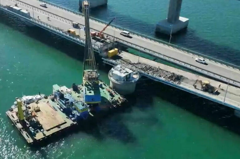 Работы по восстановлению Крымского моста ведут круглосуточно