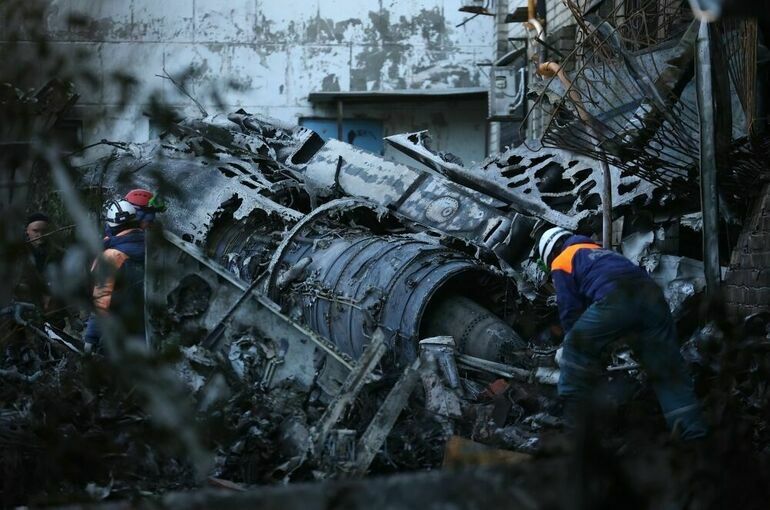 Число жертв крушения самолета в Ейске увеличилось до 14