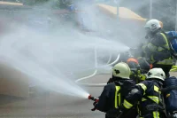 В подмосковном Ногинске загорелся склад