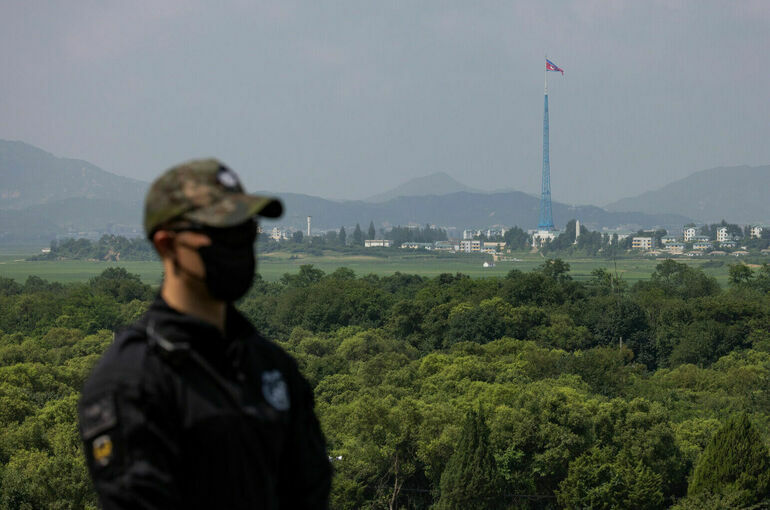 КНДР и Южная Корея обменялись предупредительными выстрелами на морской границе