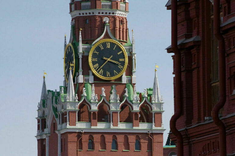 В Кремле заявили, что разговоры Путина с Макроном и Байденом пока не планируются