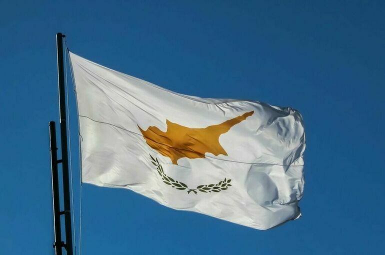 Более половины жителей Кипра выступают против антироссийских санкций