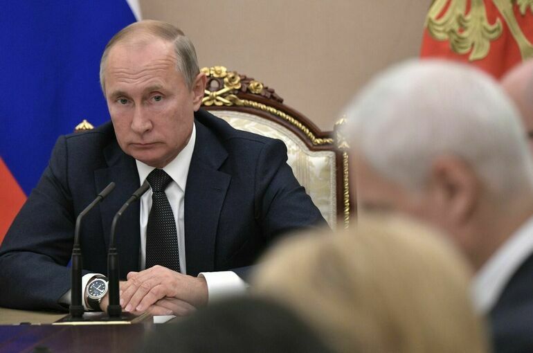 Путин призвал повысить темпы работы российских властей по всем направлениям