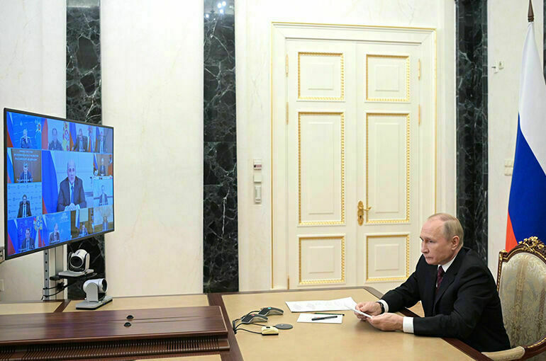 Президент РФ высказался о снаряжении участников спецоперации