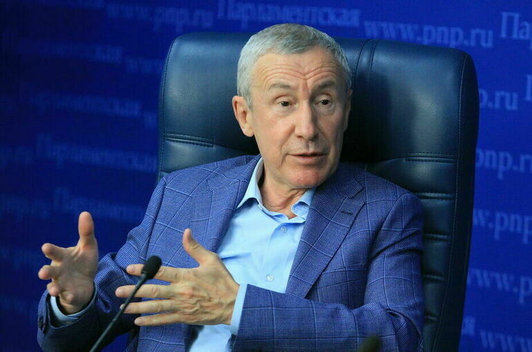 Климов посоветовал не засорять русский язык англицизмами