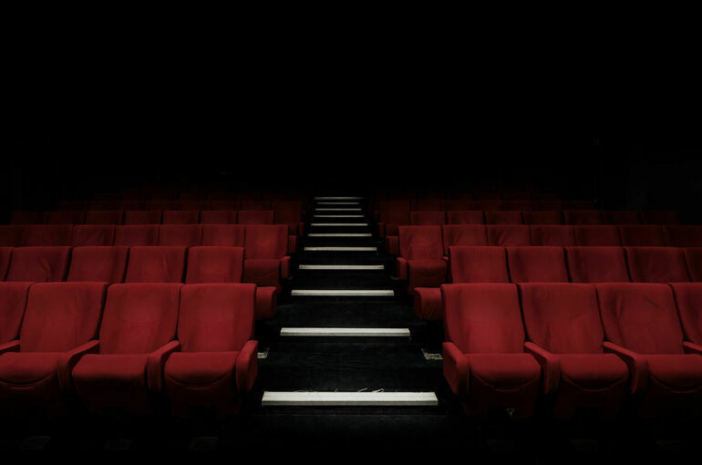 В Минпромторге назвали невозможным параллельный импорт фильмов