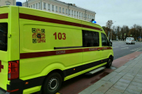 В больнице умерла девочка, которую мать выбросила из окна в Москве