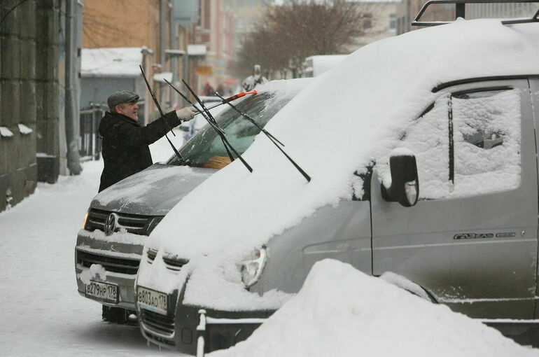 Москвичам пообещали снег и похолодание на рабочей неделе