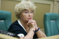 Нарусова доработает законопроект о противодействии пыткам 