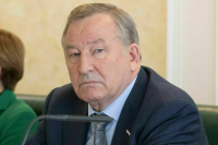 Сенатор Карлин призвал усовершенствовать процедуры досудебного производства