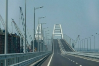 На Крымском мосту возобновилось прерванное из-за ремонта автомобильное движение