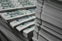 В проекте бюджета перераспределят около 2 триллионов рублей