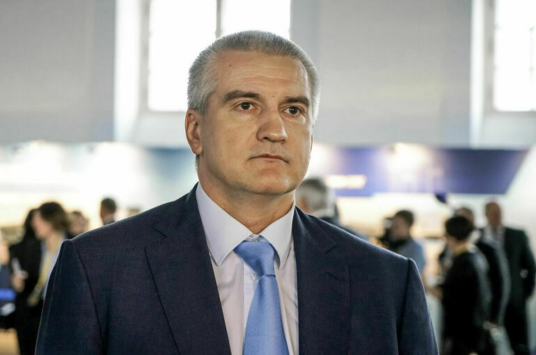 Глава Крыма опроверг слухи об эвакуации жителей из Армянска