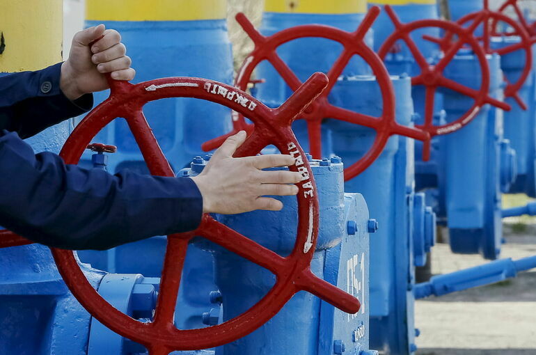 «Газпром» может сократить поставки газа через Украину с 28 ноября