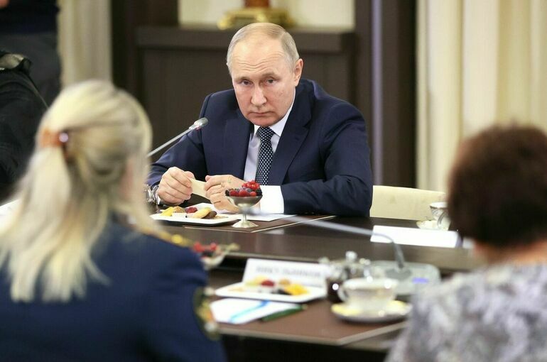 Президент: Донбасс должен был присоединиться к России раньше