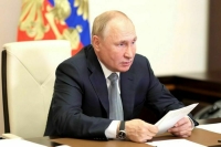 Путин заявил, что уровень бедности в России за год снизился с 11 до 10,5%