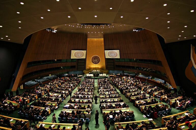 Генассамблея ООН приняла резолюцию РФ о неразмещении оружия в космосе