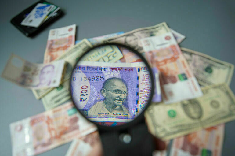 Индия со следующей недели начнет торговые расчеты с Россией в рупиях