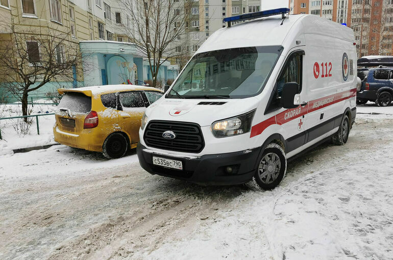 Авария с участием машины скорой помощи произошла на западе Москвы