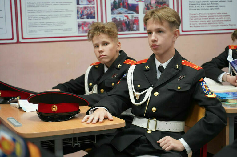 В Крыму приняли закон о патриотическом воспитании