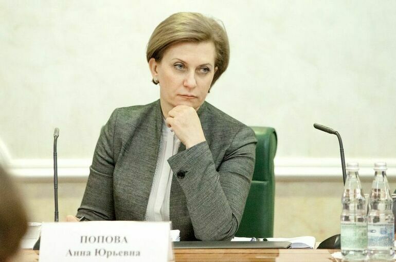 Попова рассказала, что в России преобладает свиной грипп