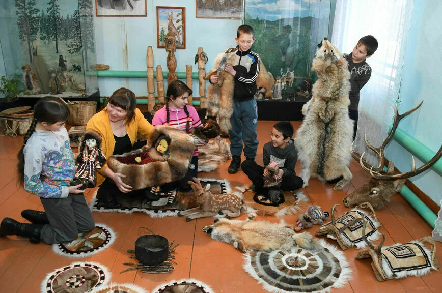 Меховая мозаика: эвенкийские ковры кумаланы
