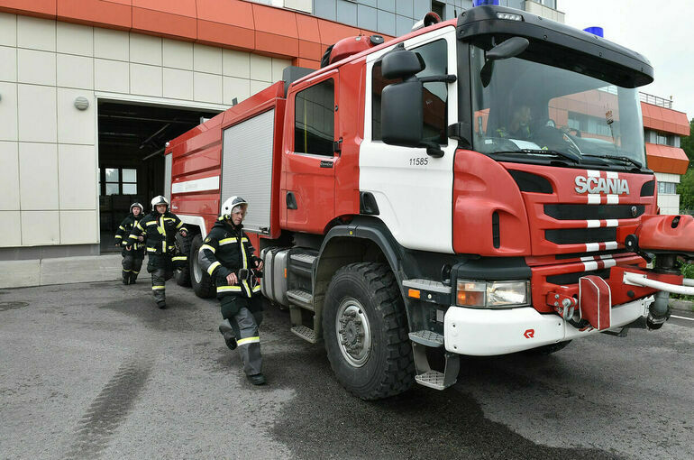 Более 60 человек эвакуировали из жилого дома в Красногорске из-за пожара в магазине